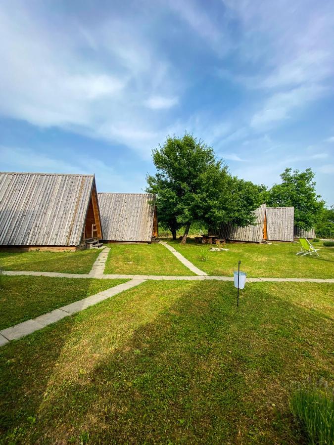Rooms & Glamping Lana Haus Licko Petrovo Selo Exterior photo